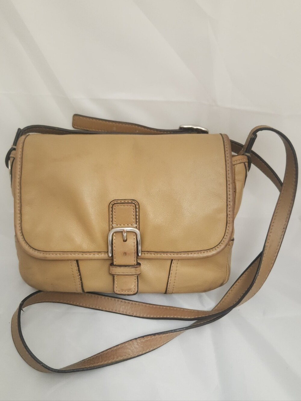 Coach Circa 2014 Hadley Field Bag Leather Crossbody Bag Great Shape!!